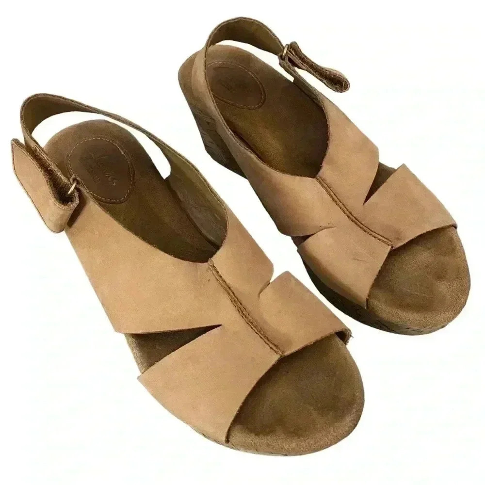 Clarks Caslynn Lizzie Wedge Sandal